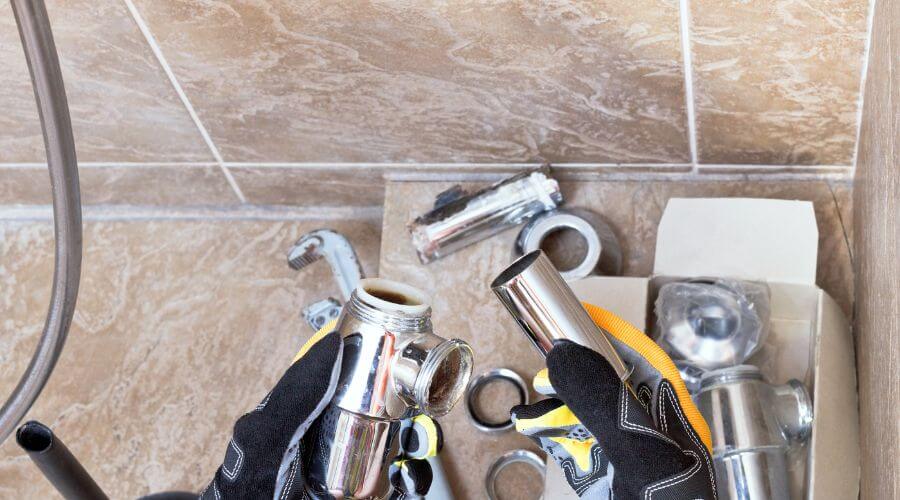 Expert Emergency Roof Repairs services in Altoona, WI